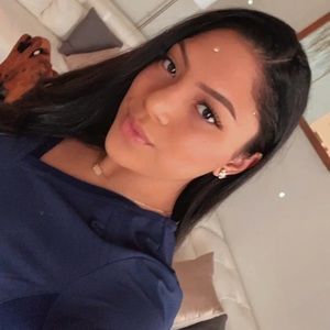 Meet your Posher, Chrystal